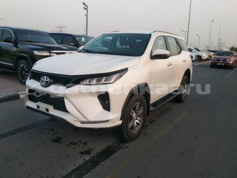 Big with watermark toyota fortuner raa alifushi 4164