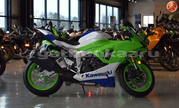 Buy New Yamaha TMAX Black Bike in Feeali in Faaf Buy New Yamaha TMAX Black Bike in Feeali in Faaf