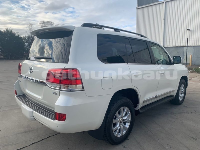 Big with watermark toyota land cruiser baa dharavandhoo 4172