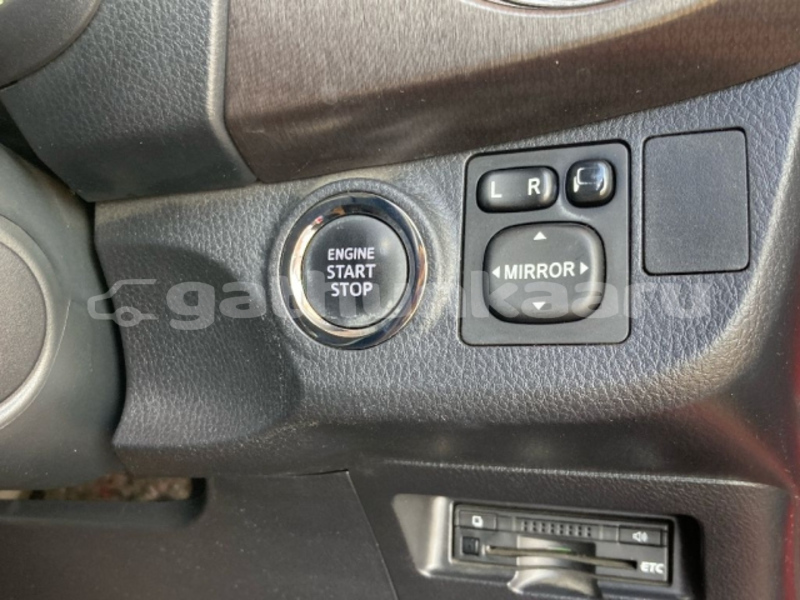Big with watermark toyota vitz kaaf thulusdhoo 4176