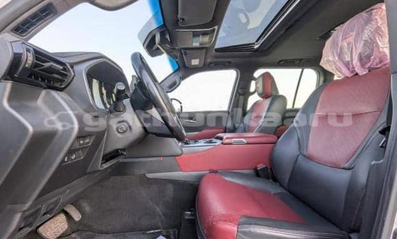 Buy Used Toyota Land Cruiser White Car in Dharavandhoo in Baa Buy Used Toyota Land Cruiser White Car in Dharavandhoo in Baa
