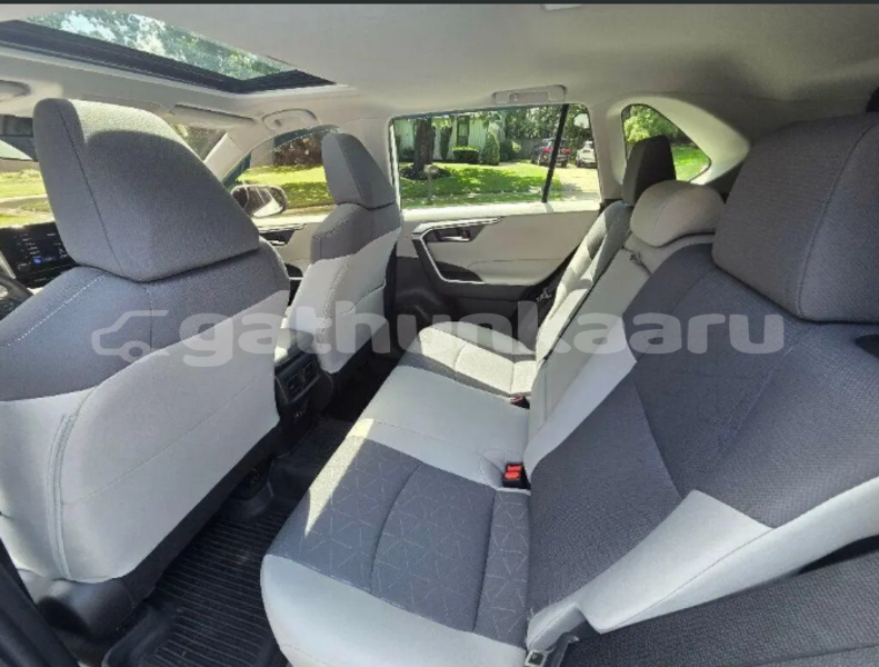 Big with watermark toyota rav4 shaviyani bilehffahi 4212