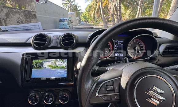 Buy Used Suzuki Swift Blue Car in Badidhoo in Dhaal Buy Used Suzuki Swift Blue Car in Badidhoo in Dhaal
