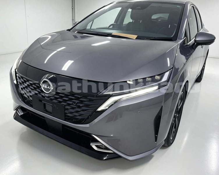 Big with watermark nissan note shaviyani bilehffahi 4217