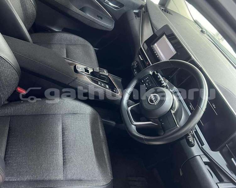 Big with watermark nissan note shaviyani bilehffahi 4217