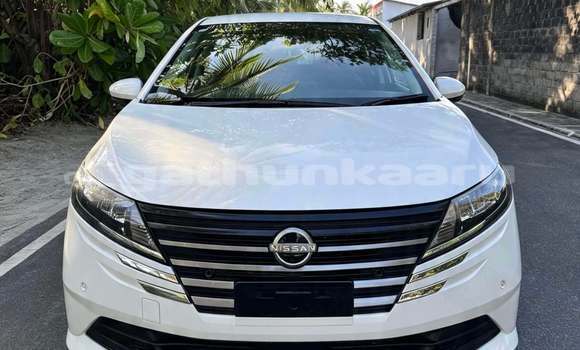 Buy Used Nissan Note White Car in Biledhdhoo in Faaf
