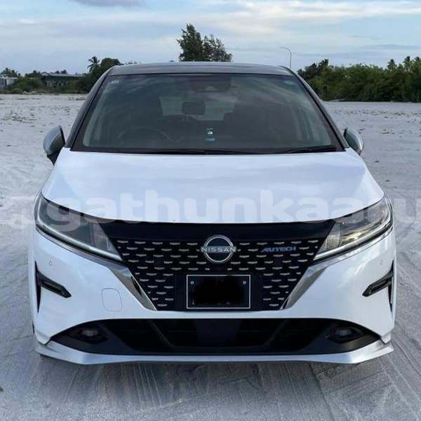 Big with watermark nissan note thaa buruni 4220