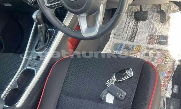 Buy Used Toyota Ractis White Car in Dharaboodhoo in Faaf Buy Used Toyota Ractis White Car in Dharaboodhoo in Faaf