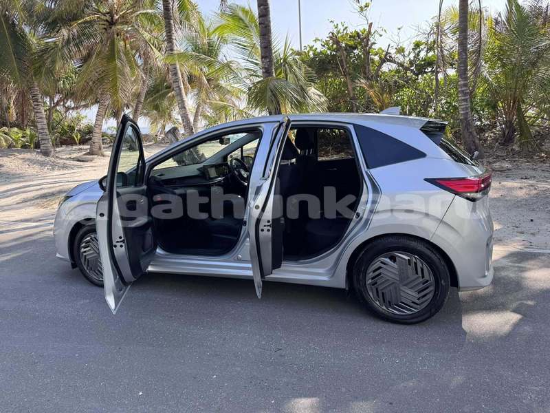 Big with watermark nissan note thaa buruni 4223