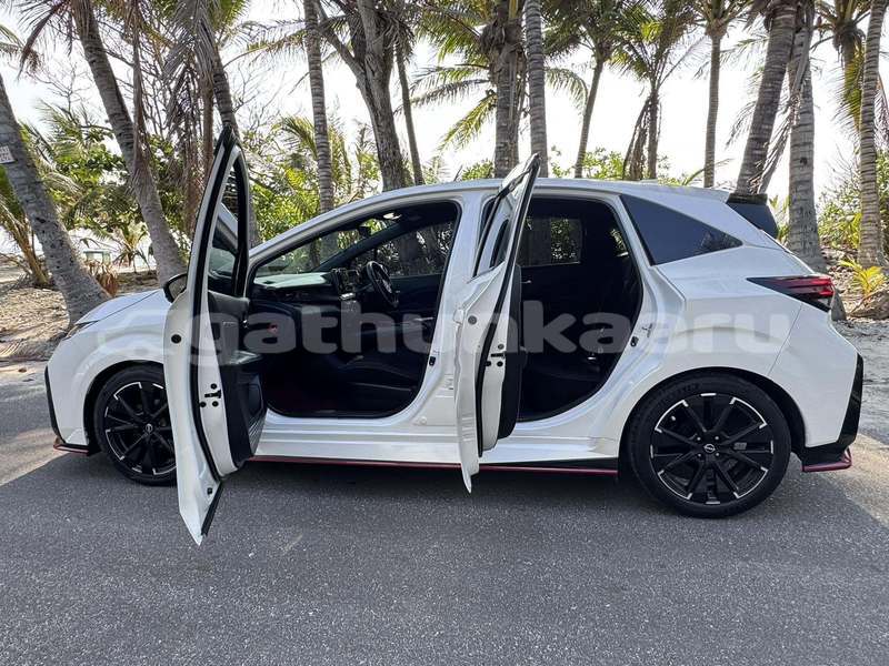 Big with watermark nissan note dhaal badidhoo 4224