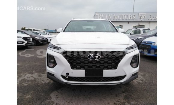 Buy Import Hyundai Santa Fe White Car in Import - Dubai in Baa Buy Import Hyundai Santa Fe White Car in Import - Dubai in Baa