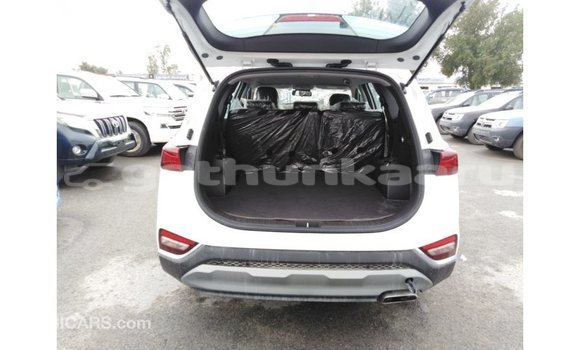Buy Import Hyundai Santa Fe White Car in Import - Dubai in Baa Buy Import Hyundai Santa Fe White Car in Import - Dubai in Baa