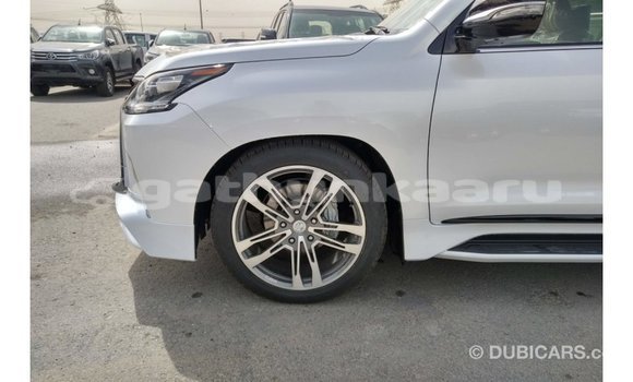 Buy Import Lexus LX White Car in Import - Dubai in Baa Buy Import Lexus LX White Car in Import - Dubai in Baa