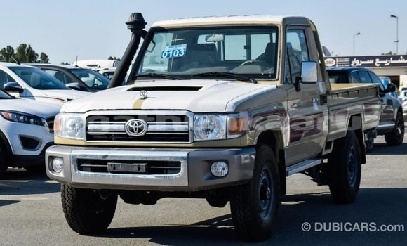 Buy Import Toyota Land Cruiser Beige Car in Import - Dubai in Baa Buy Import Toyota Land Cruiser Beige Car in Import - Dubai in Baa