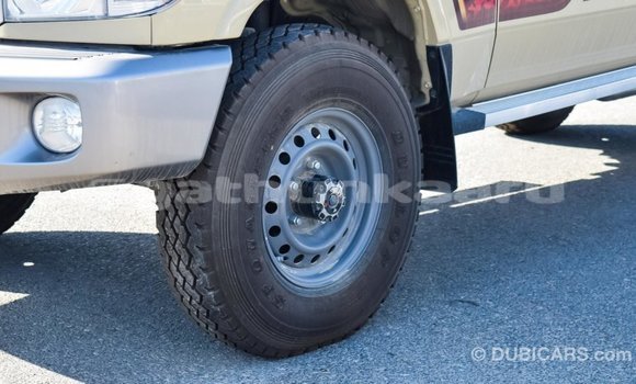 Buy Import Toyota Land Cruiser Beige Car in Import - Dubai in Baa Buy Import Toyota Land Cruiser Beige Car in Import - Dubai in Baa