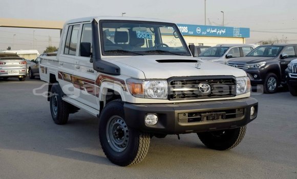 Buy Import Toyota Pickup White Car in Import - Dubai in Baa Buy Import Toyota Pickup White Car in Import - Dubai in Baa