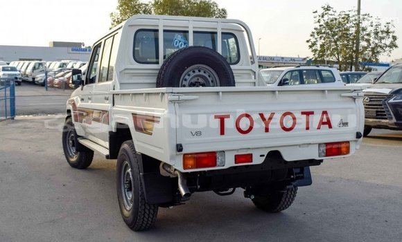 Buy Import Toyota Pickup White Car in Import - Dubai in Baa Buy Import Toyota Pickup White Car in Import - Dubai in Baa
