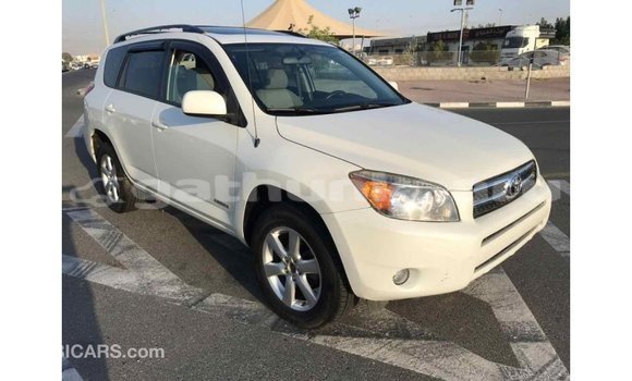 Buy Import Toyota 4Runner White Car in Import - Dubai in Baa Buy Import Toyota 4Runner White Car in Import - Dubai in Baa