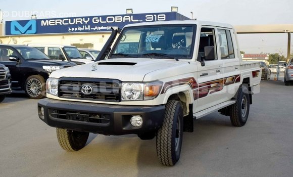 Buy Import Toyota Land Cruiser White Car in Import - Dubai in Baa Buy Import Toyota Land Cruiser White Car in Import - Dubai in Baa