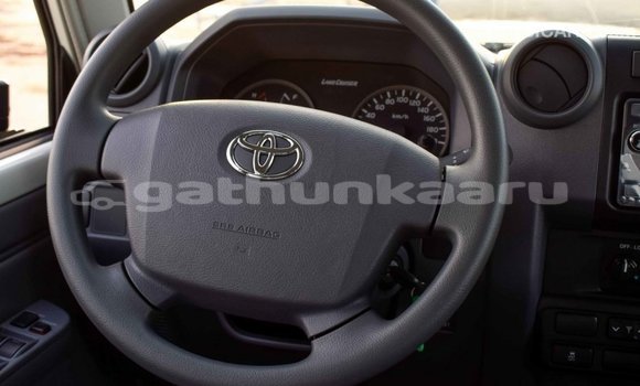 Buy Import Toyota Land Cruiser White Car in Import - Dubai in Baa Buy Import Toyota Land Cruiser White Car in Import - Dubai in Baa