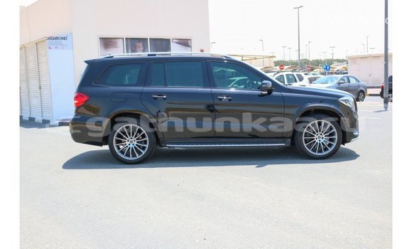 Buy Import Mercedes-Benz 190 Black Car in Import - Dubai in Baa Buy Import Mercedes-Benz 190 Black Car in Import - Dubai in Baa