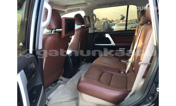 Buy Import Toyota Land Cruiser Black Car in Import - Dubai in Baa Buy Import Toyota Land Cruiser Black Car in Import - Dubai in Baa