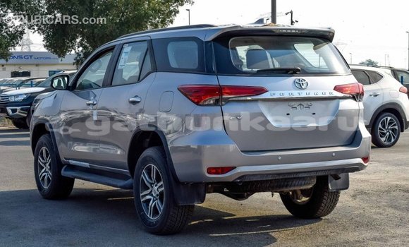 Buy Import Toyota Fortuner Other Car in Import - Dubai in Baa Buy Import Toyota Fortuner Other Car in Import - Dubai in Baa