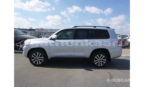 Buy Import Toyota Land Cruiser Other Car in Import - Dubai in Baa Buy Import Toyota Land Cruiser Other Car in Import - Dubai in Baa