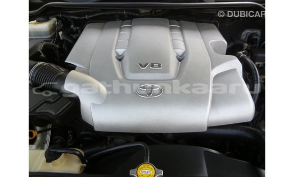 Buy Import Toyota Land Cruiser White Car in Import - Dubai in Baa Buy Import Toyota Land Cruiser White Car in Import - Dubai in Baa