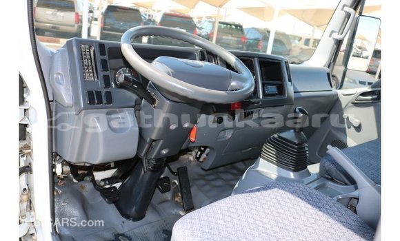 Buy Import Isuzu Rodeo White Car in Import - Dubai in Baa