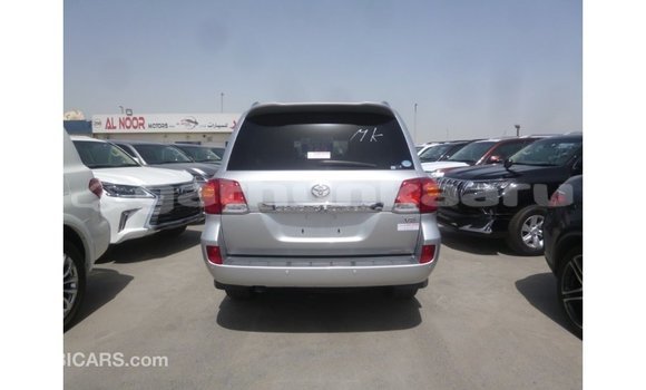 Buy Import Toyota Land Cruiser Other Car in Import - Dubai in Baa Buy Import Toyota Land Cruiser Other Car in Import - Dubai in Baa