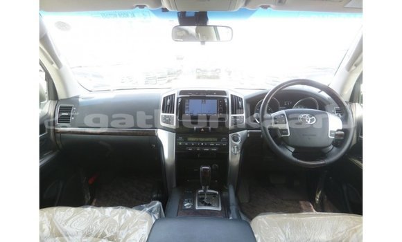 Buy Import Toyota Land Cruiser Other Car in Import - Dubai in Baa Buy Import Toyota Land Cruiser Other Car in Import - Dubai in Baa