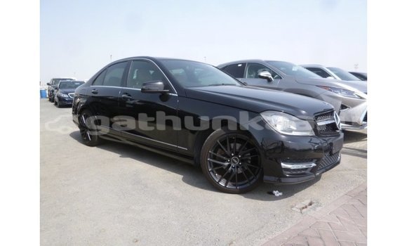 Buy Import Mercedes-Benz 190 Black Car in Import - Dubai in Baa