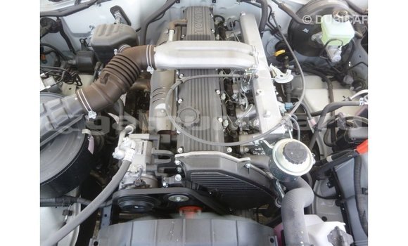 Buy Import Toyota Land Cruiser White Car in Import - Dubai in Baa Buy Import Toyota Land Cruiser White Car in Import - Dubai in Baa