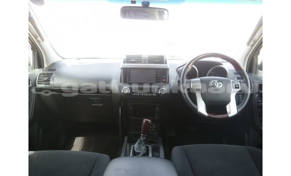 Buy Import Toyota Prado White Car in Import - Dubai in Baa Buy Import Toyota Prado White Car in Import - Dubai in Baa