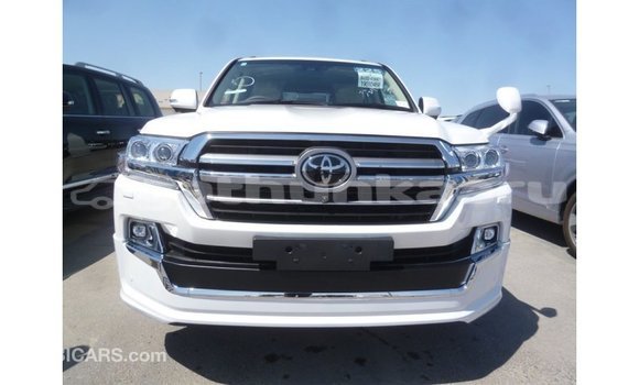 Buy Import Toyota Land Cruiser White Car in Import - Dubai in Baa Buy Import Toyota Land Cruiser White Car in Import - Dubai in Baa