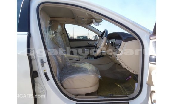 Buy Import Mercedes-Benz 190 White Car in Import - Dubai in Baa Buy Import Mercedes-Benz 190 White Car in Import - Dubai in Baa