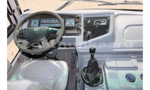 Buy Import TATA Xenon White Car in Import - Dubai in Baa