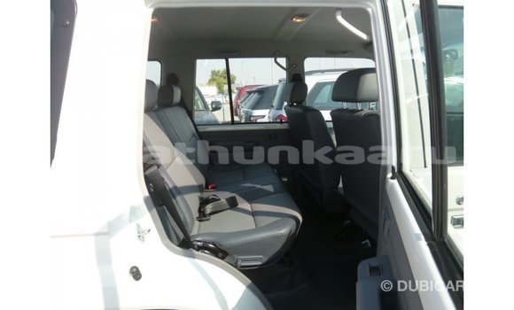 Buy Import Toyota Land Cruiser White Car in Import - Dubai in Baa Buy Import Toyota Land Cruiser White Car in Import - Dubai in Baa