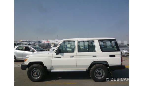Buy Import Toyota Land Cruiser White Car in Import - Dubai in Baa Buy Import Toyota Land Cruiser White Car in Import - Dubai in Baa