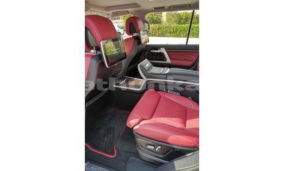 Buy Import Toyota Land Cruiser Black Car in Import - Dubai in Baa Buy Import Toyota Land Cruiser Black Car in Import - Dubai in Baa