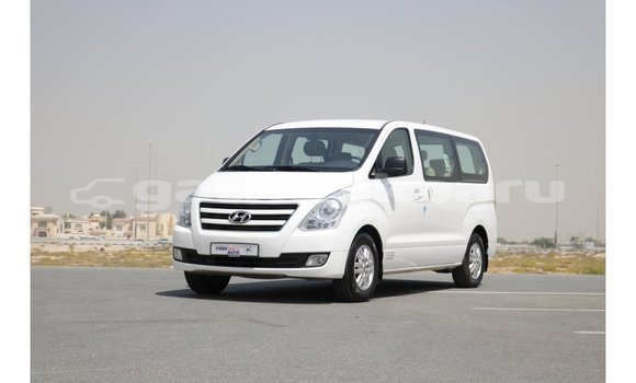 Buy Import Hyundai Chorus White Truck in Import - Dubai in Baa