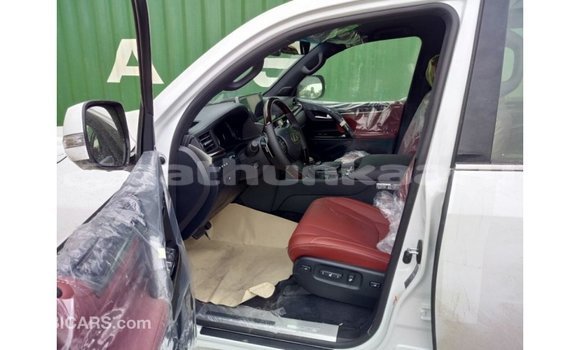 Buy Import Lexus LX White Car in Import - Dubai in Baa Buy Import Lexus LX White Car in Import - Dubai in Baa