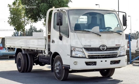 Buy Import Hino 300 Series White Truck in Import - Dubai in Baa