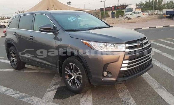 Buy Import Toyota Highlander Other Car in Import - Dubai in Baa Buy Import Toyota Highlander Other Car in Import - Dubai in Baa