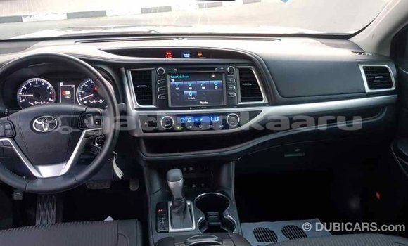 Buy Import Toyota Highlander Other Car in Import - Dubai in Baa Buy Import Toyota Highlander Other Car in Import - Dubai in Baa