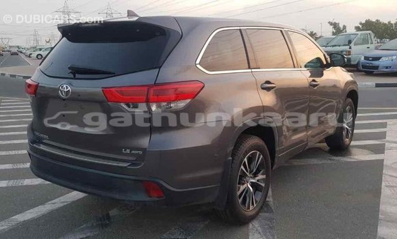 Buy Import Toyota Highlander Other Car in Import - Dubai in Baa Buy Import Toyota Highlander Other Car in Import - Dubai in Baa