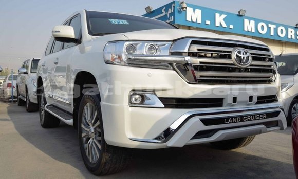 Buy Import Toyota Land Cruiser White Car in Import - Dubai in Baa Buy Import Toyota Land Cruiser White Car in Import - Dubai in Baa
