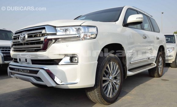 Buy Import Toyota Land Cruiser White Car in Import - Dubai in Baa Buy Import Toyota Land Cruiser White Car in Import - Dubai in Baa