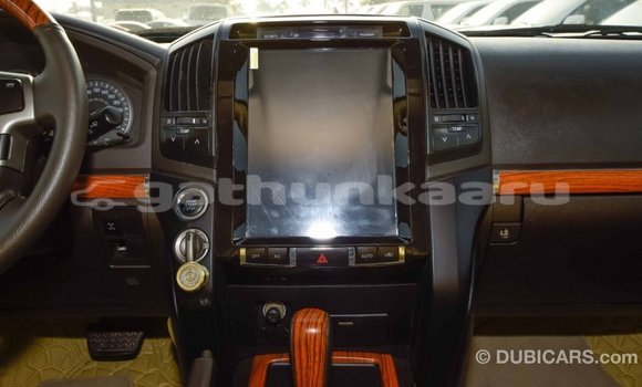 Buy Import Toyota Land Cruiser White Car in Import - Dubai in Baa Buy Import Toyota Land Cruiser White Car in Import - Dubai in Baa